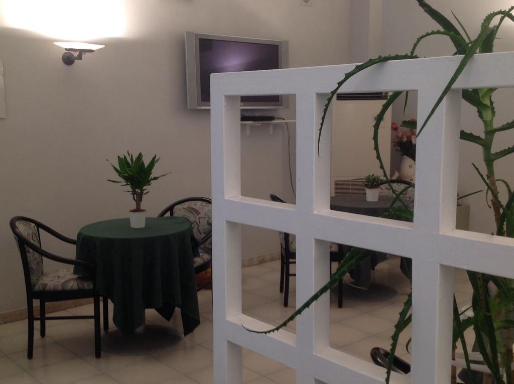 Hotel Smeraldo Brenzone sul Garda Bagian luar foto