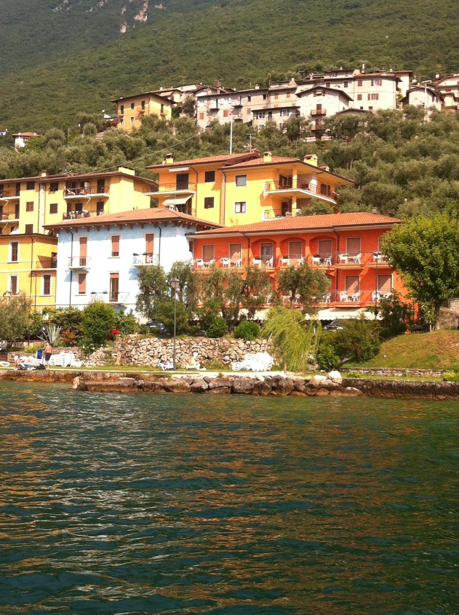 Hotel Smeraldo Brenzone sul Garda Bagian luar foto