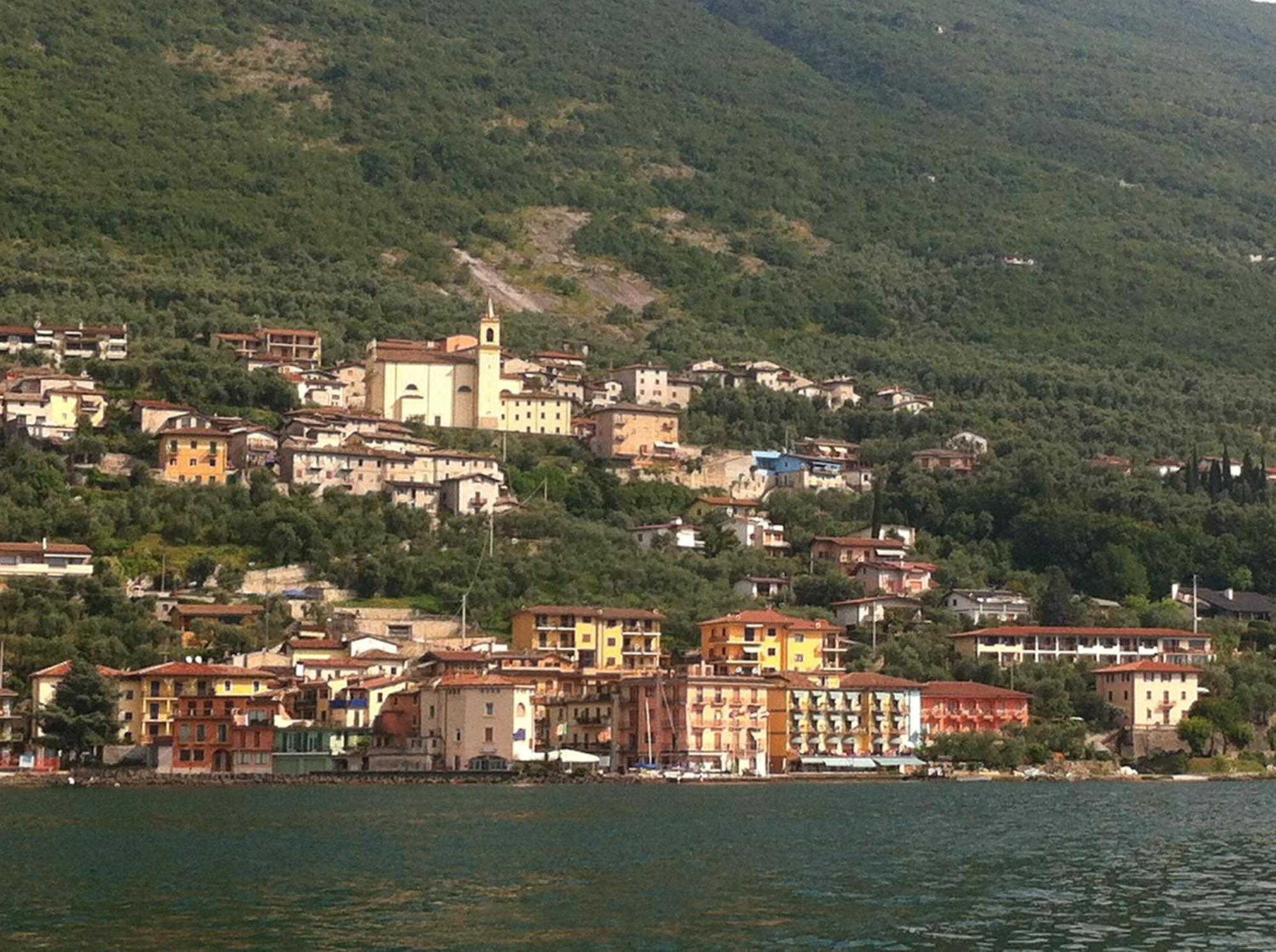 Hotel Smeraldo Brenzone sul Garda Bagian luar foto