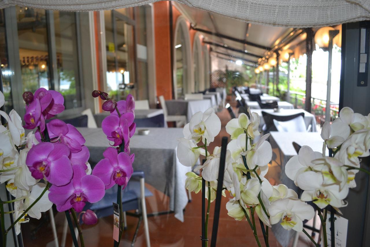 Hotel Smeraldo Brenzone sul Garda Bagian luar foto