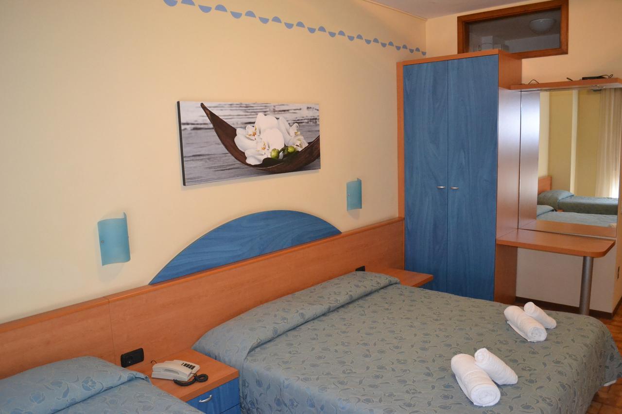 Hotel Smeraldo Brenzone sul Garda Bagian luar foto