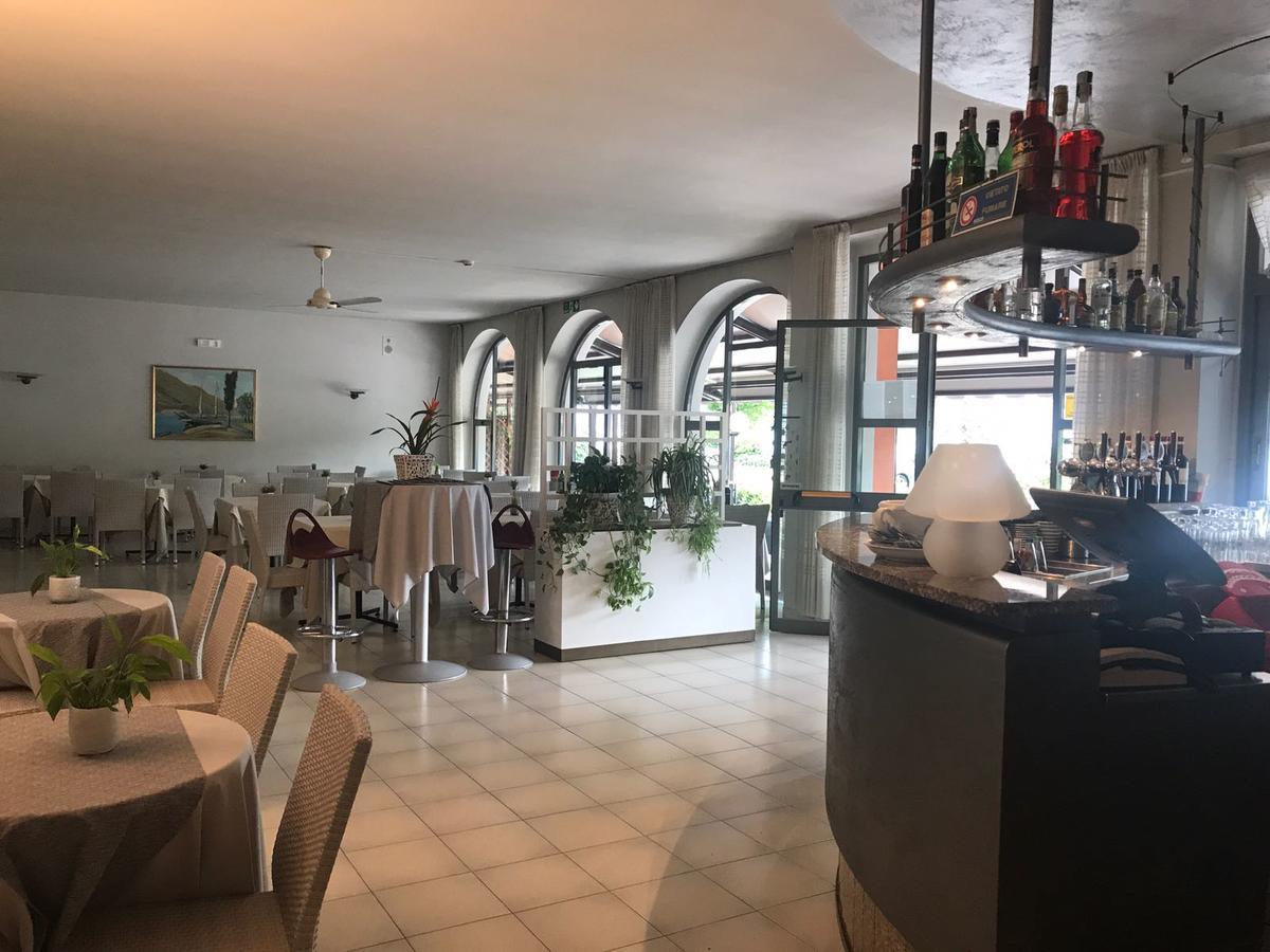Hotel Smeraldo Brenzone sul Garda Bagian luar foto