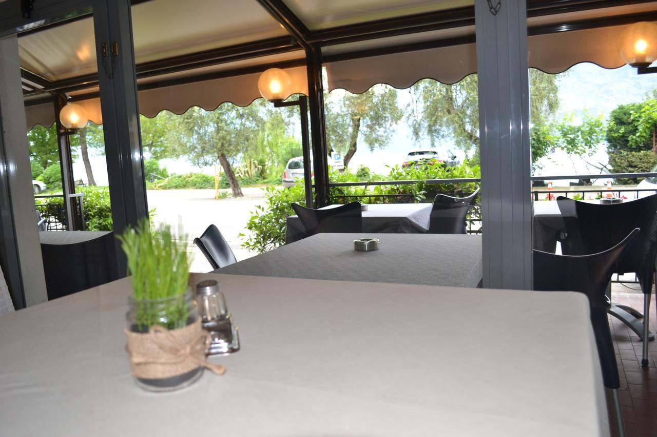 Hotel Smeraldo Brenzone sul Garda Bagian luar foto